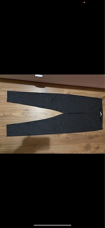 Kadın Pantolonlar Her Biri 200 Tl - Görsel 4