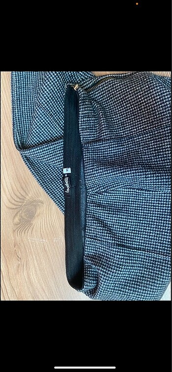 Kadın Pantolonlar Her Biri 200 Tl - Görsel 3