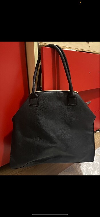 Siyah çanta - Görsel 3