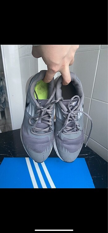 Nike gri spor ayakkabı - Görsel 5