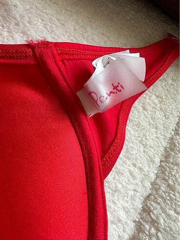 Penti Kırmızı bikini üstü