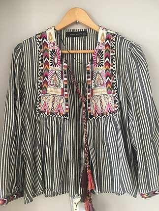 Zara bluz çizgili etnik desenli 