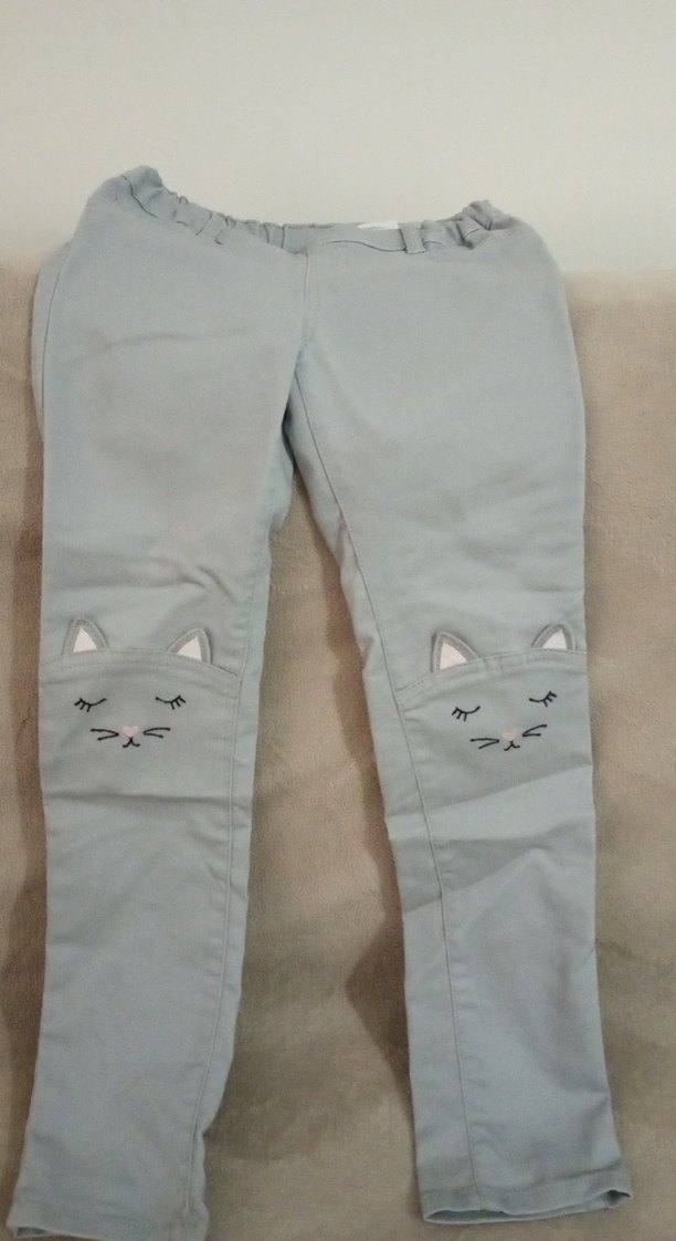 Gri Kız Kot Pantolon Nakışlı ve Düğmeli - Görsel 2