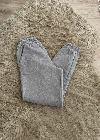 s Beden Pull&Bear markaGri Rahat Kesim Kadın Eşofman Altı