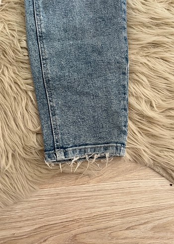 38 Beden Stradivarius marka jean pantolon
