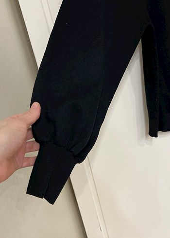 Stradivarius marka Siyah Kadın Oversize Uzun Kollu Kazak - Görsel 3