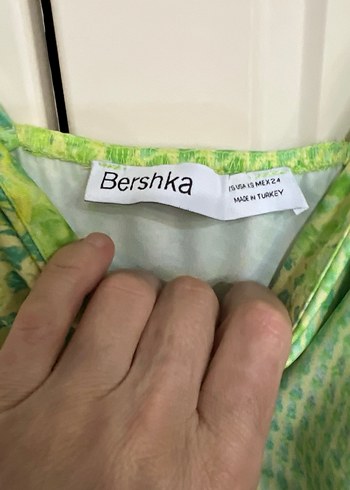 Bershka marka Yeşil Yılan Desenli Drapeli Midi Elbise - Görsel 4