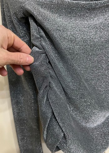 Mango marka Gri Uzun Kollu Drapeli Kadın Bluz - Görsel 3