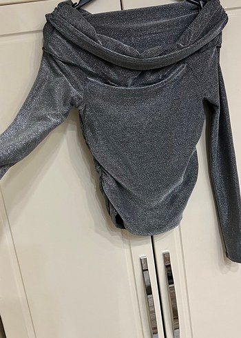 Mango marka Gri Uzun Kollu Drapeli Kadın Bluz - Görsel 4