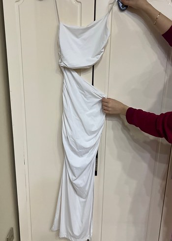 Zara marka Beyaz Drapeli Uzun Straplez Elbise - Görsel 5