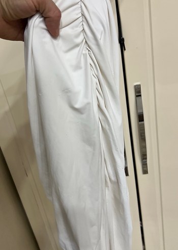 Zara marka Beyaz Drapeli Uzun Straplez Elbise - Görsel 3