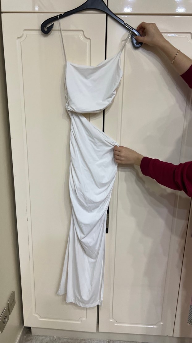 Zara marka Beyaz Drapeli Uzun Straplez Elbise - Görsel 5