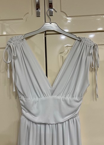 V Yaka Beyaz Mini Drapeli Elbise - Görsel 7