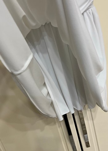 V Yaka Beyaz Mini Drapeli Elbise - Görsel 5