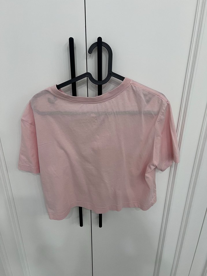 Orijinal Nike Pembe Crop Tişört — görsel 6/7