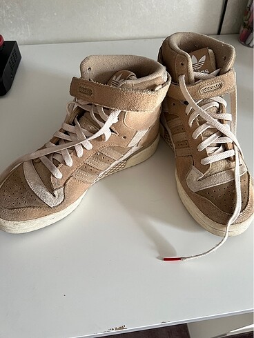 39,5 Beden Orjinal adidas spor ayakkabı