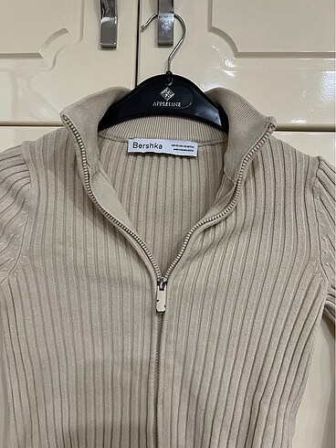 Bershka Bershka marka hırka