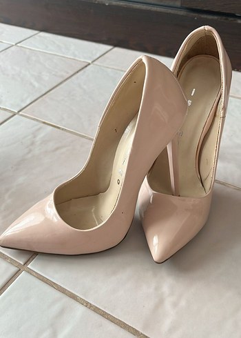36 Beden Pembe Parlak Stiletto Kadın Topuklu Ayakkabı