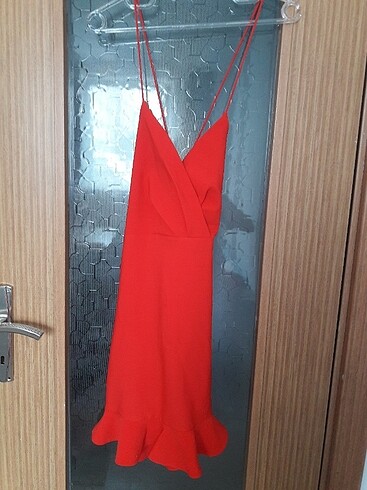 Askılı mini elbise