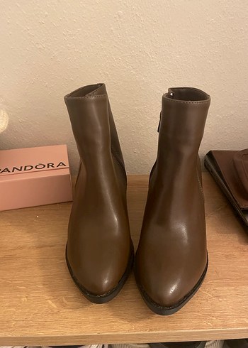 ugg 38