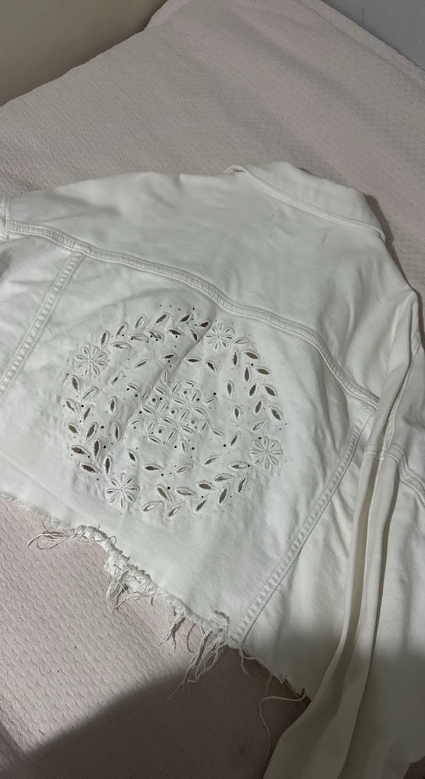 Beyaz Düğmeli Kadın Denim Ceket - Görsel 2