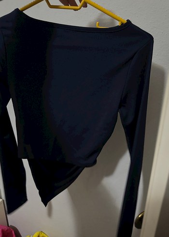 Uzun Kollu Drapeli Siyah V Yaka Bluz - Görsel 2