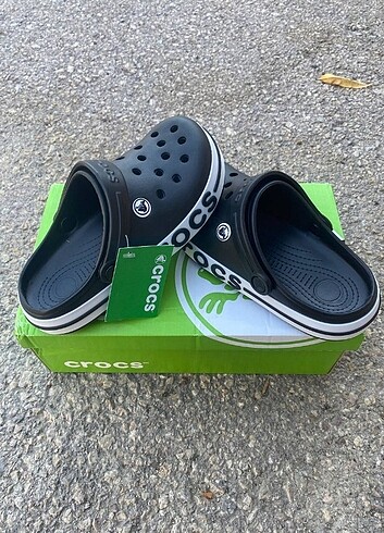36 Beden siyah Renk CROCS TERLİK 