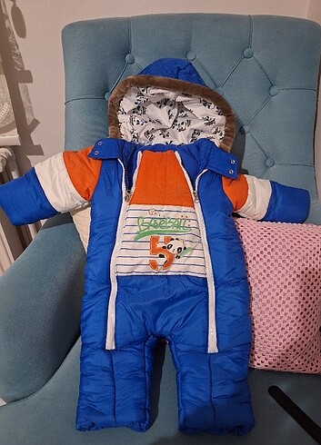 Bebek astronot tulum mont 