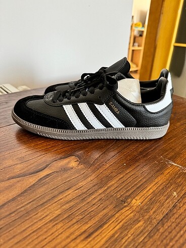 39 Beden siyah Renk Adidas samba ayakkabı