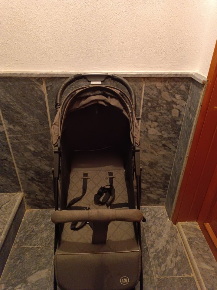 Gri Bebek Arabası - Görsel 3