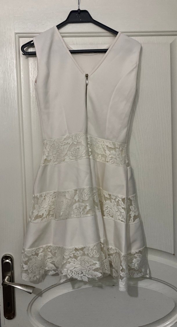 Dantel Detaylı Beyaz Mini elbise - Görsel 4