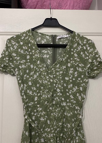 Yeşil V Yaka Kemerli Uzun Elbise - Görsel 2