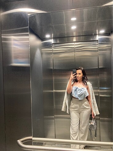 Zara Fiyonk Detaylı Saten Crop