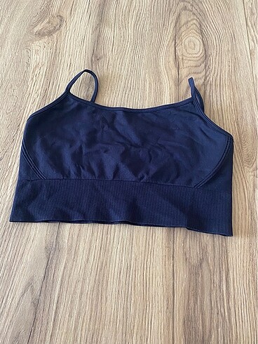 H&M Sporcu Toparlayıcı Sıkılaştırıcı Sütyeni