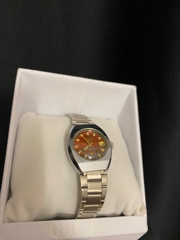 İSVİÇRE MALI VIALUX MARKA KURMALI KADIN KOL SAATİ - Görsel 2