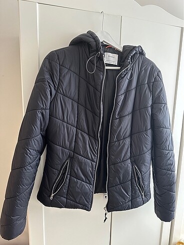 m Beden Bershka Şişme mont