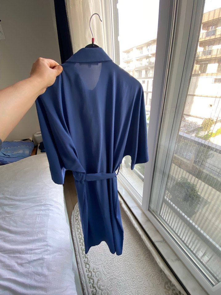 Mavi Parlak Midi Kadın Elbise - Görsel 3