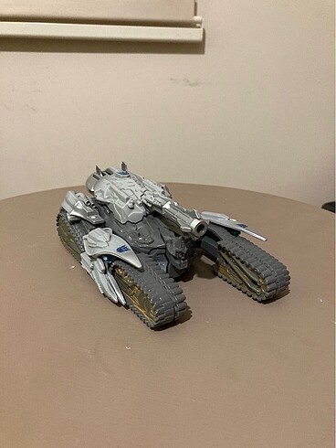  Beden Megatron ve optimus