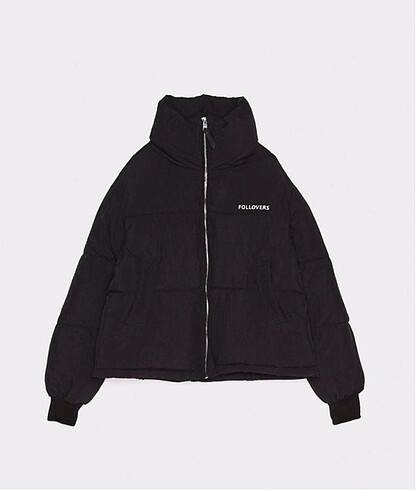 Bershka follovers mont