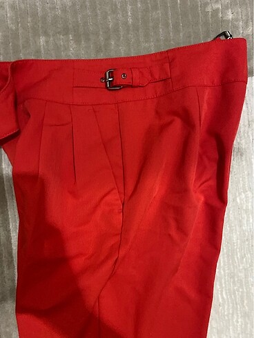 38 Beden kırmızı Renk Kemer detay pantolon