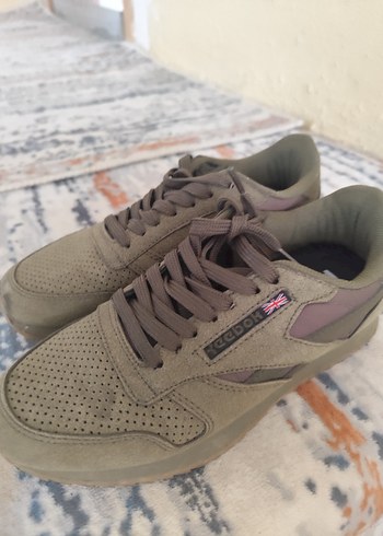 reebok 38