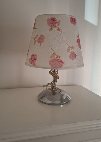 Pembe Çiçek Desenli Masa Lambası - Görsel 2