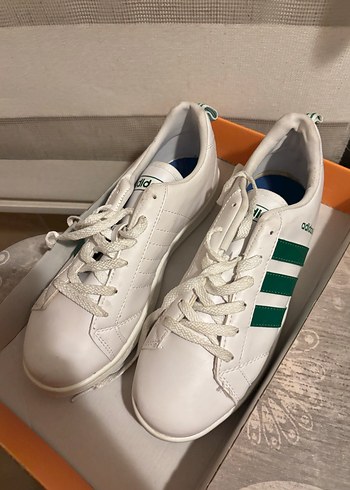 Beyaz Adidas Spor Ayakkabı - Görsel 2