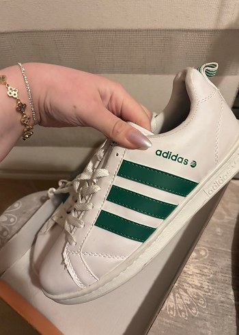 Adidas 40