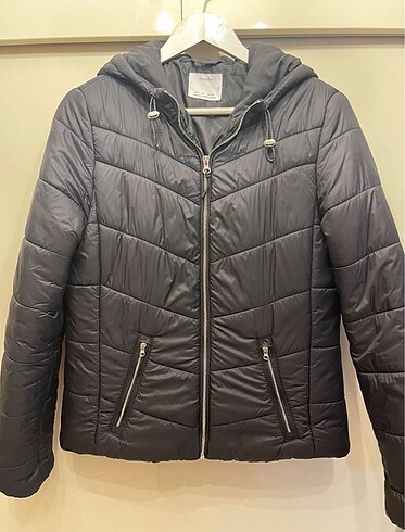 Bershka mont