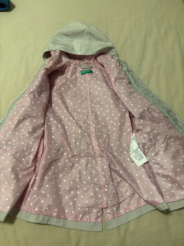 Kız Çocuk Kapüşonlu Düğmeli yağmurluk - Görsel 2