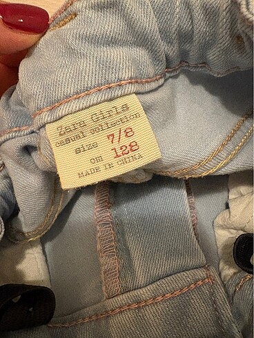 7 Yaş Beden Zara yırtık detaylı jean