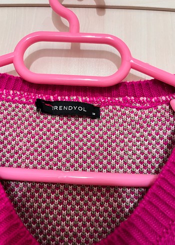 Pembe V Yaka Örme Kolsuz Süveter - Görsel 2