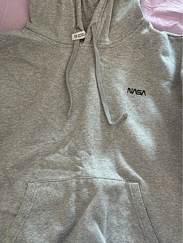 m Beden H&M SWEATSHIRT M BEDEN
