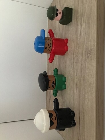 4 adet figür oyuncak Lego
